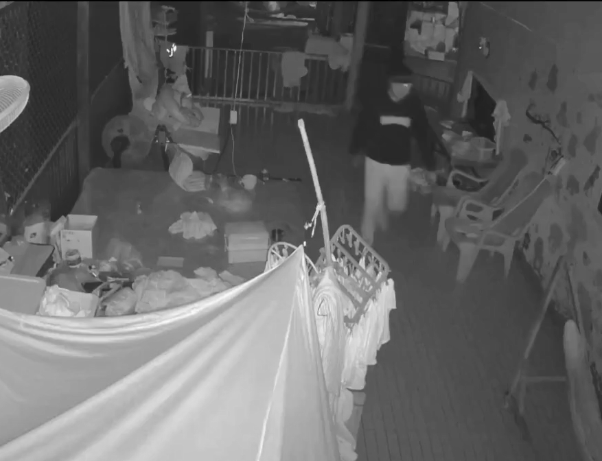 Vjde0 Nam thanh njen nửa đêm đột nhập vào nhà Đ-Â-m Cha vk